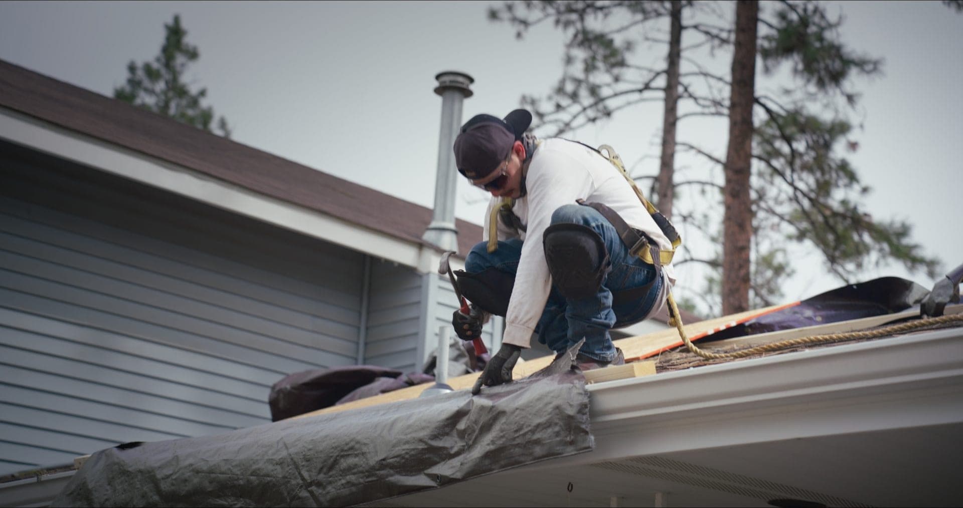 Commercial flat membrane roof installation