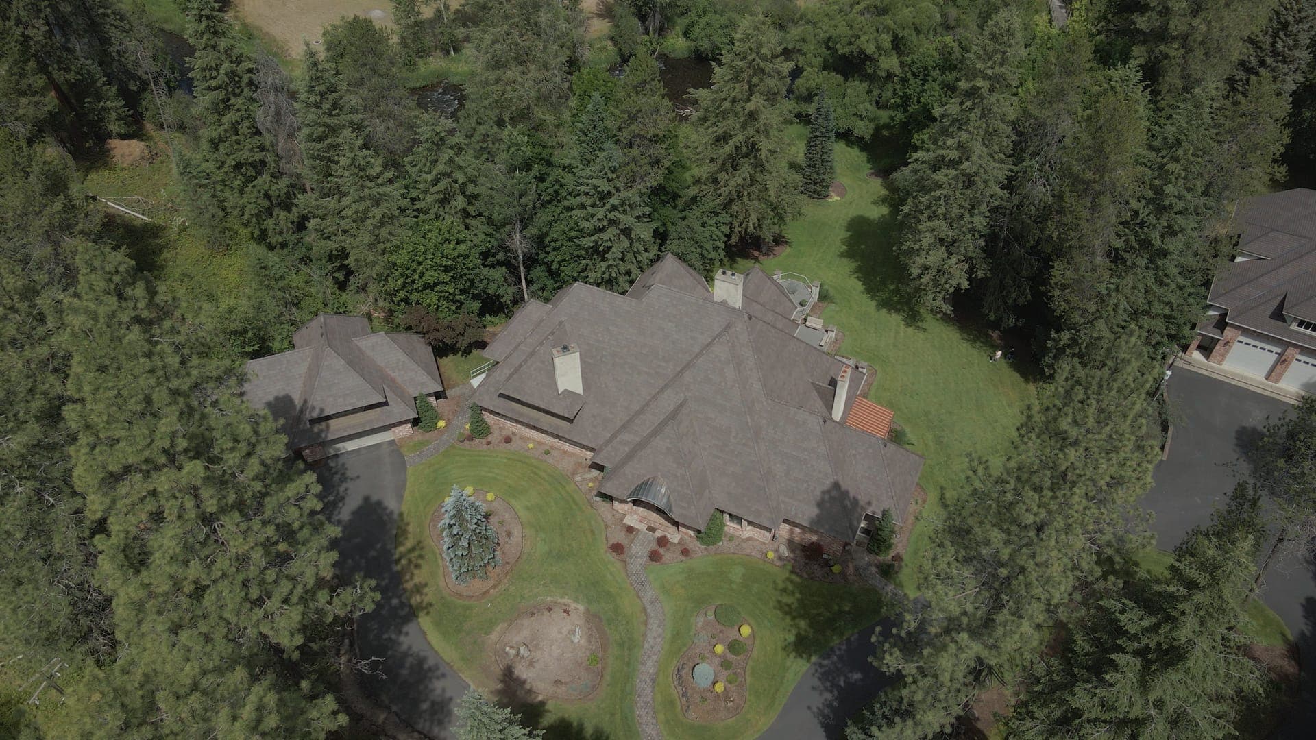 Cedar wood shake roof installation in Spokane